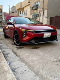 k4  سنويه باسمي   موديل 2025 ‏ حادثه قبق صندوك   بجم كبس السياره بعدهي...