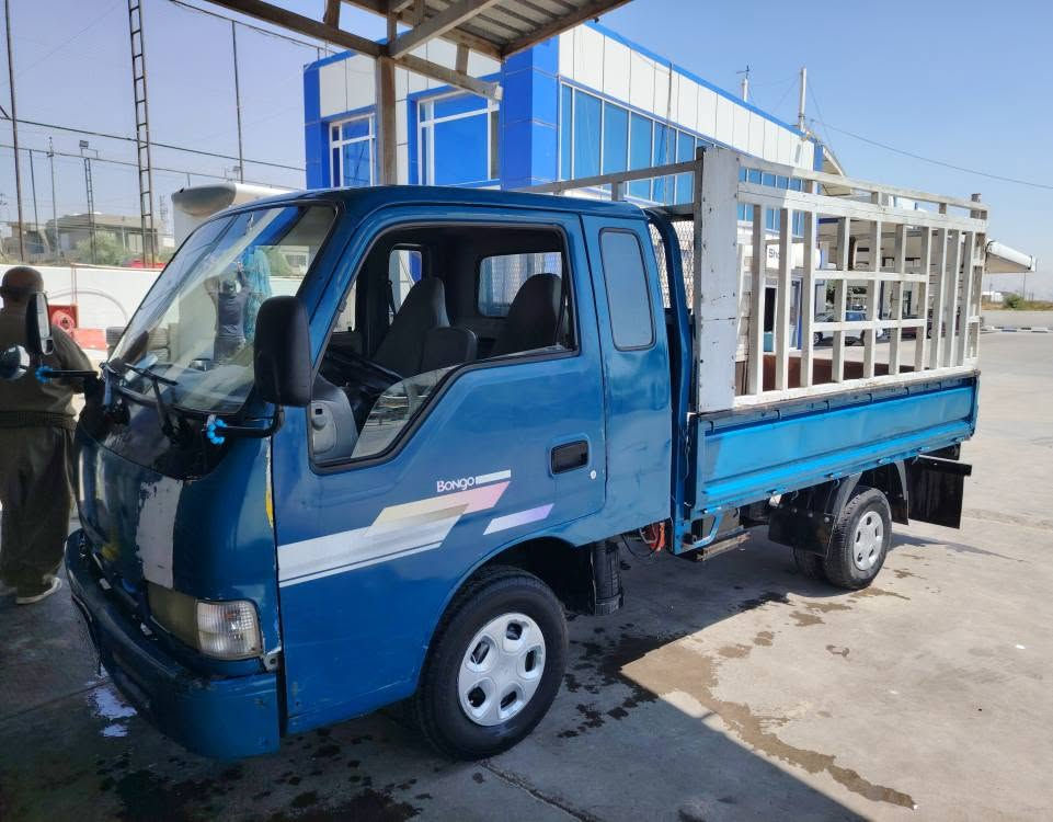 بەناوی خوای گەورە
ژت*********** کیا دووتەنی 3000
نمونەی سەیارە ڕەقەم دیالە بە شەرتی ئەوەلیات و حاسیبە مەکینە و گێڕو کارەبایوو ئەکسلوو هەموو گیانی بە شەرتە لۆک لۆکە ماڵی دۆستە لە سلێمانییە ژت*********** السليمانية, العراق
