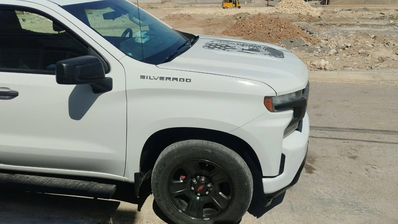 سلفرادو شوفر امريكي اربعه سلندر موديل 2020اربيل مكفوله كفاله عامه لسعر ب٢١٠ وبيه مجال بالسعر مكلف بالنشر ***********مكان سياره بديالى قضاء بلدروز بيع

