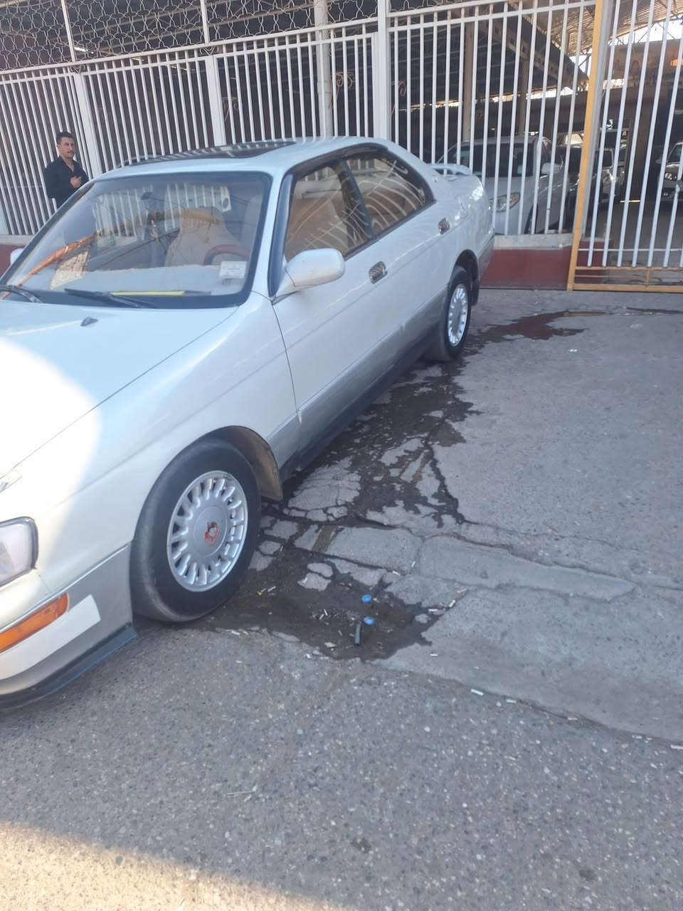 سياره بطه موديل 93 رقم نينوى انكليزي السعر 55بيها مجال رقم الهاتف ***********
