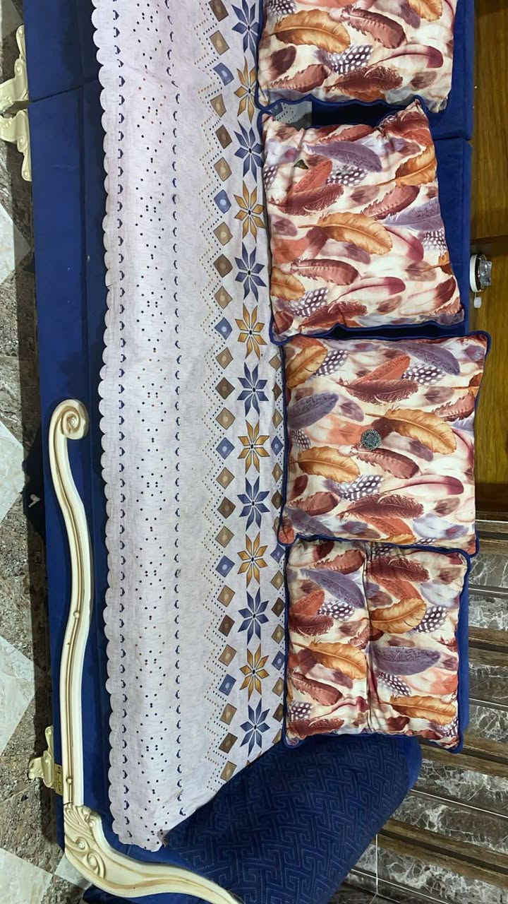 السلام عليكم
تخمومة ثنين حطاطة لجوزي شغل هيت والنيلي شغل كركوك
و بسعر مناسب 
للاستفسار لتصال على الرقم ***********
