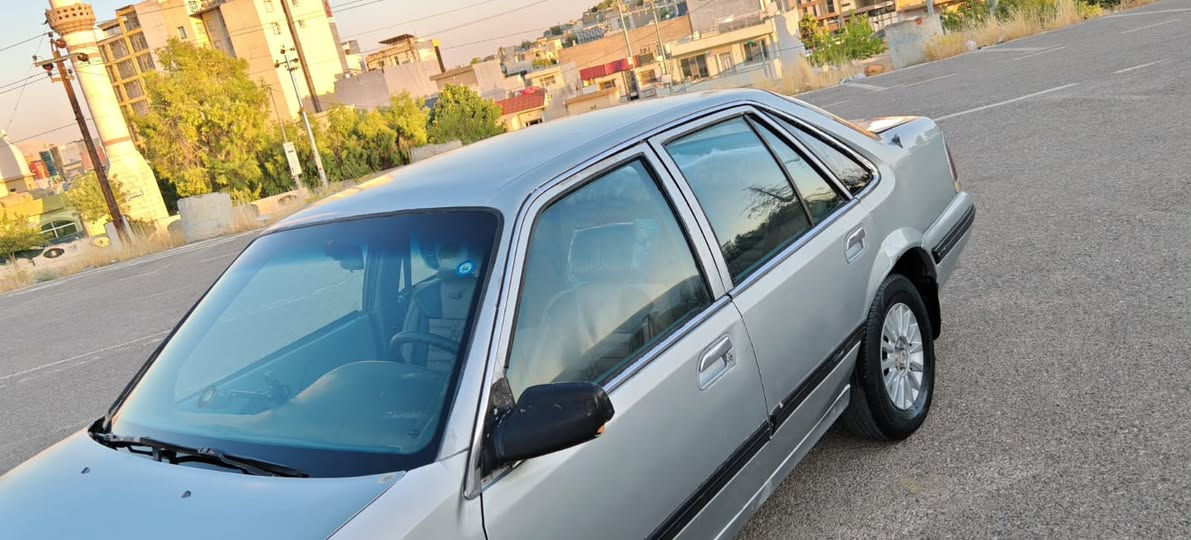 دایۆ پرێنس گێڕ تۆماتیک 
مۆدێل ٩٣ ئاڕم پلاستیک سلێمانی 
چوارجام کارەبا قفڵ مەرکەزی
چوار تایەی لۆکی لەژێردایە هەفتەیەکە بەستوومە
تەقەو رەقەی نیە تازە پێشم داگرتووە 
ڕۆن و هایدرۆلیکم تازە گۆڕیوە
نرخی ٢٠ معاملە لەسلێمانیم
 بۆ پەیوەندی ***********
