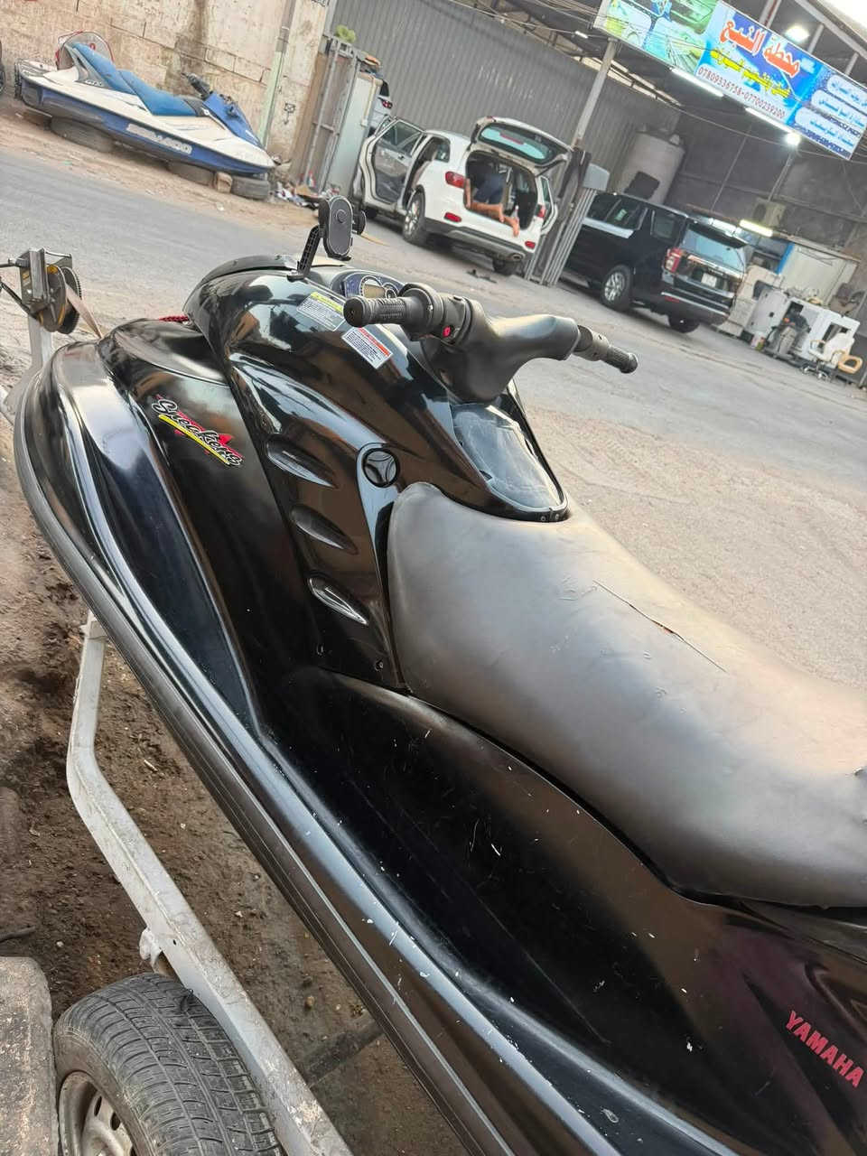 سلام عليكم جدسكي ياماها 1300 جي بي ار شغال كامل مع العربانه مكينه طياره نكره ترايه بلشط حتى الشاشه شغاله من كلشي بانزين رون كيلو متر دهن السعر من الأخير 20 ورقه مكاني بغداد ***********
