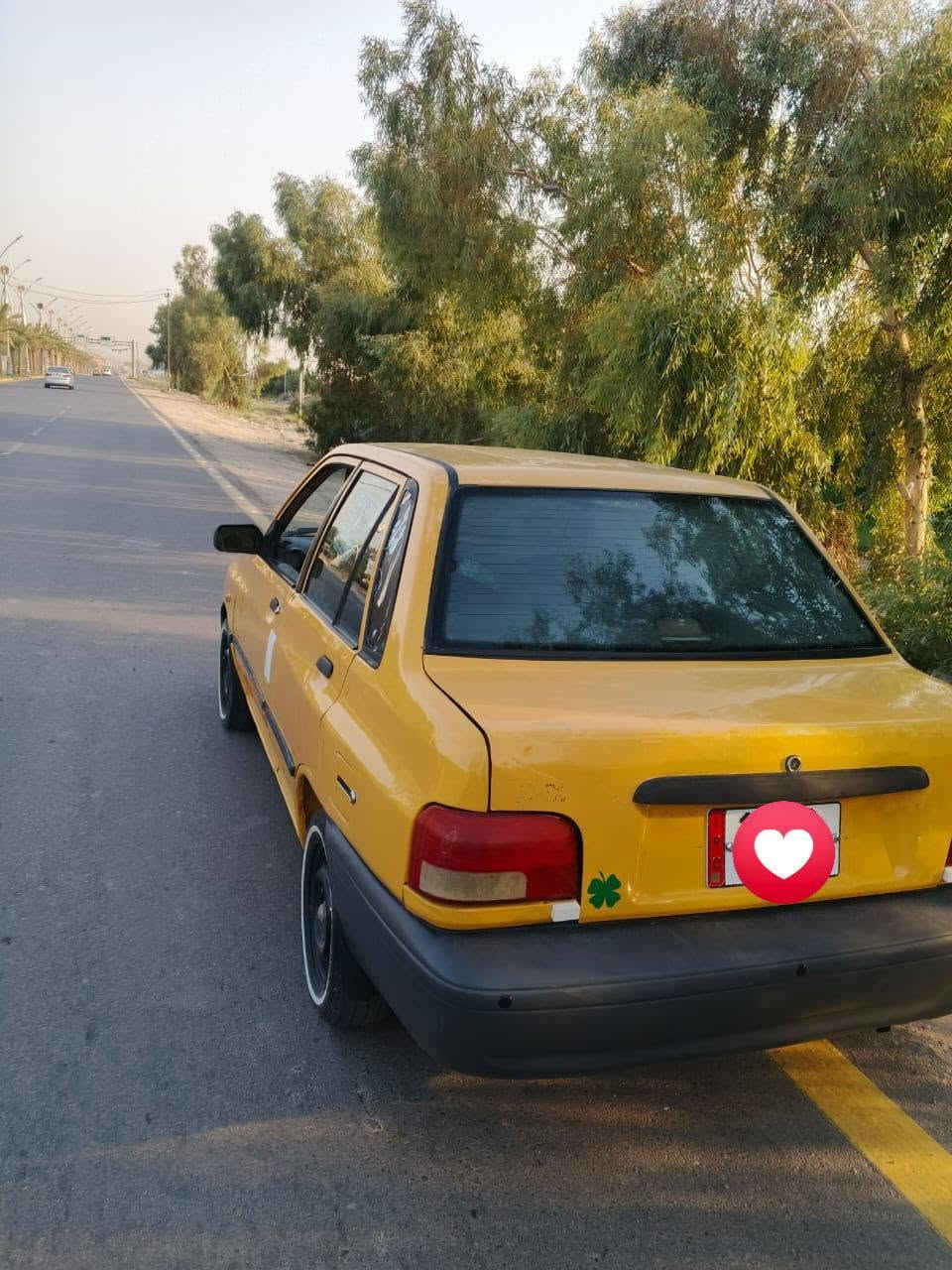 سايبه مديل 12 
مكينه وكير نضيفات وبلاديات 
تخم تاير جديد 
تبريد شغال 
حداديه جديده 
مكفوله من ضربه. 
مامدل ولا قطعه بيه
هيئه مصفره  غرامه مصفره
سعره 23وبيه مجال 
***********

