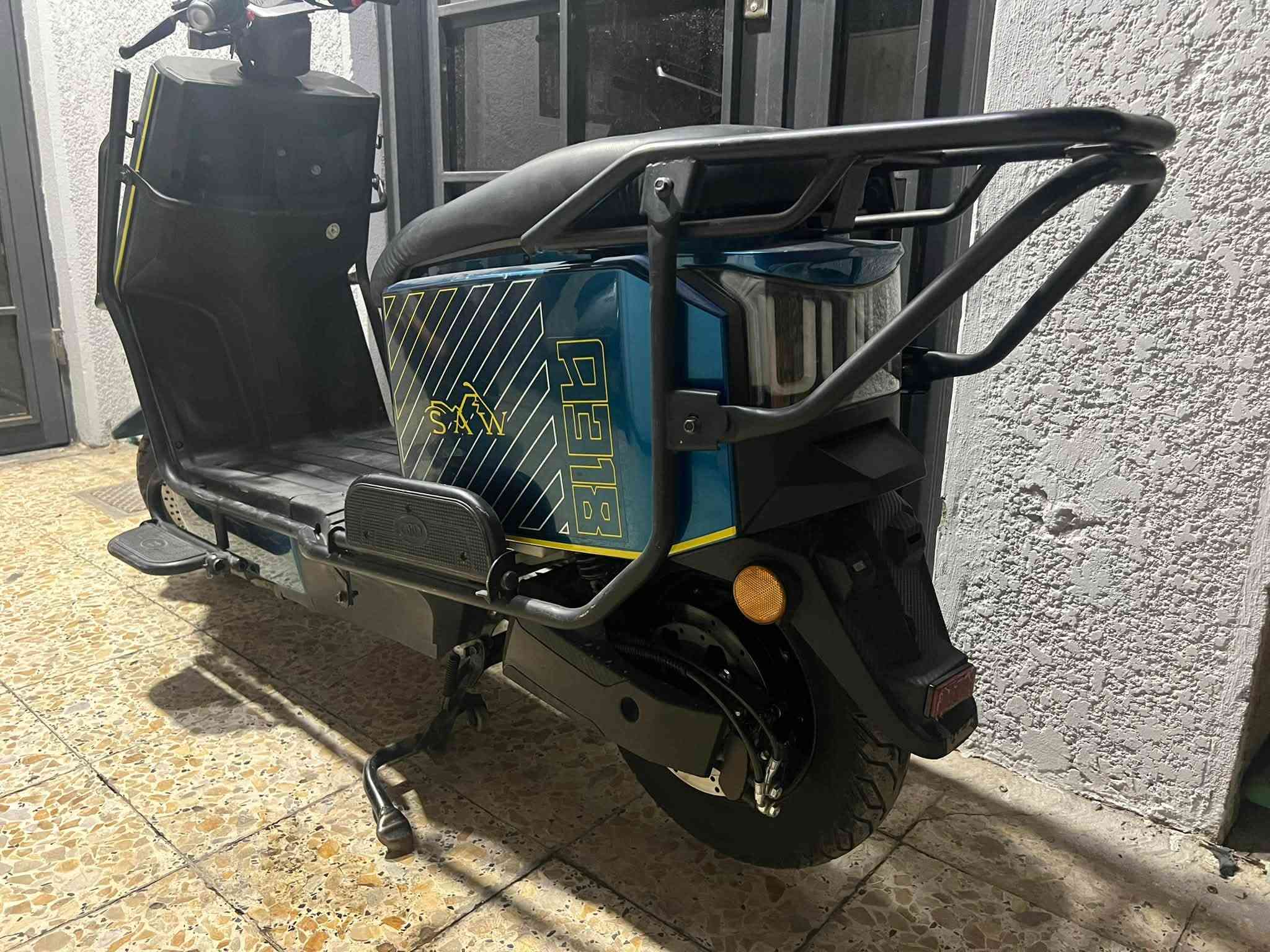 R318 • موديل ٢٥ • ٦ بطاريات كبار