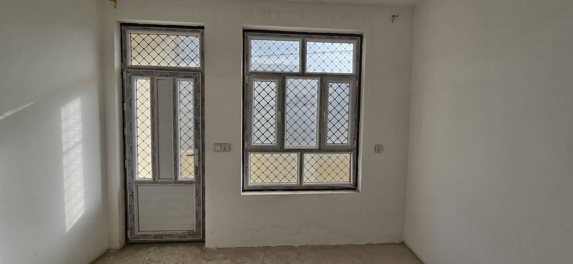للبيع ابواب وشبابيك PVC
باب حمام عدد ٢ 
باب منور
باب بلكونه 
شباك صاله 
شباك غرفه نوم
وكما موضح بالصور
المكان بغداد
***********
