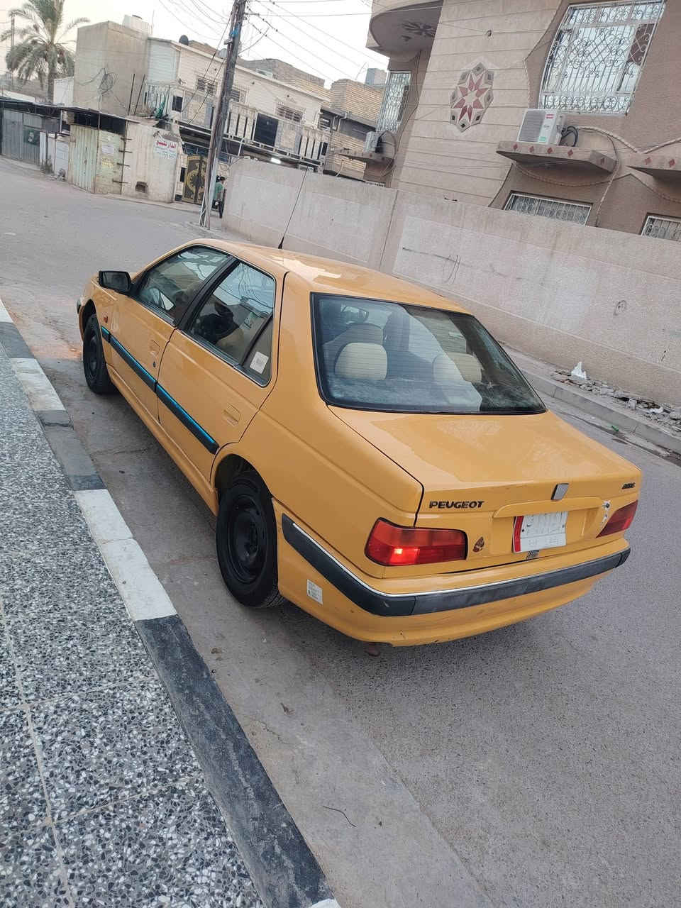 السلام عليكم
بيجو بارص موديل ١٥ كفاله كير ومحرك وتبريد تخم تايرات جدد حداديه جديده  جاهزه مابيها نقص شرط التحويل خط وبحث جدد مصفره من كلشي  عنواني بغداد السعر٤٢  وبيها مجال  الاستفسار اتصل ***********
