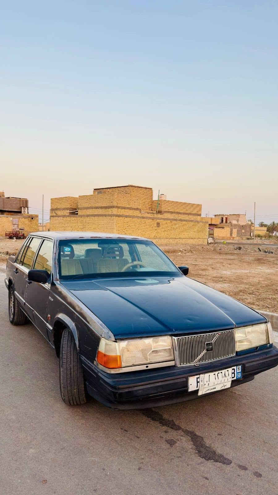 سلام عليكم
فالفو موديل 1989 سنويه ل 30
تحويل مباشر شوكت ماتريد مالكه الشرعي يمي 
كير مكينه ونجي 6سلندر 
السياره دواخله كله على بلاد
كير مكينه حداديه كله جديد 
تخم تاير جديد كهرباء كله شغاله 
سياره جاهزه من كلشي. ماعده التبريد 
العنوان ناصريه سوق الشيوخ 

السعر 30 وبيه مجال 
***********
