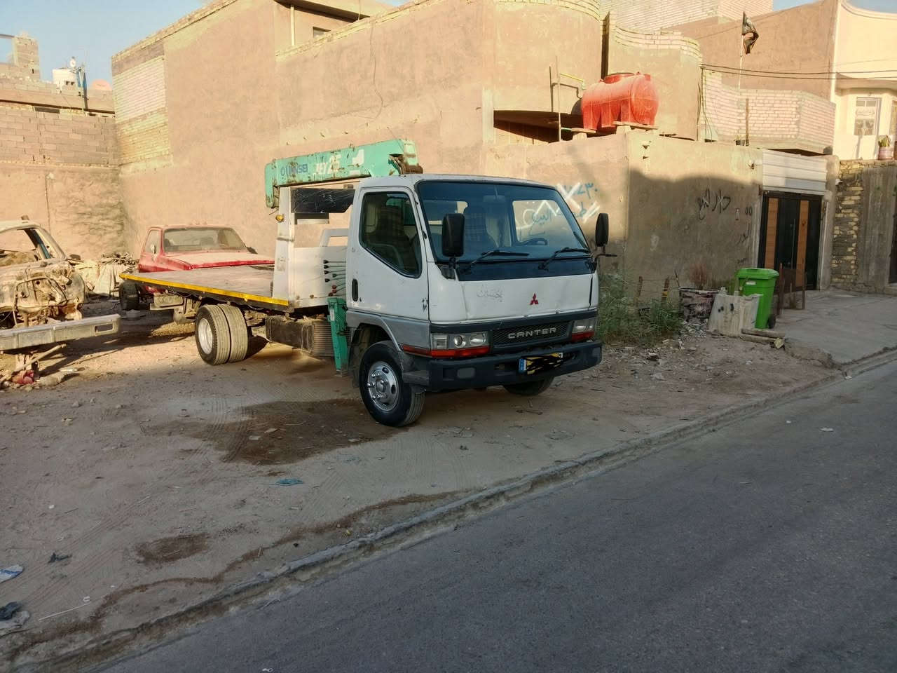 اخوان السلام عليكم كنتر بزون كرين سطحي موديل ٢٠٠١ كير ومكينه بالجيس تبريد وي السويج تخم تاير جهاز كرين وارد طنين و٥٠٠ لا كسر ولا فطر سلايتين بدي ياباني نزال رقم بغداد سيارة بلاديه اي نقص ما بيها للبيع السعر ١٣٠ ورقة العنوان بغداد حي طارق الاتصال بالرقم ***********
