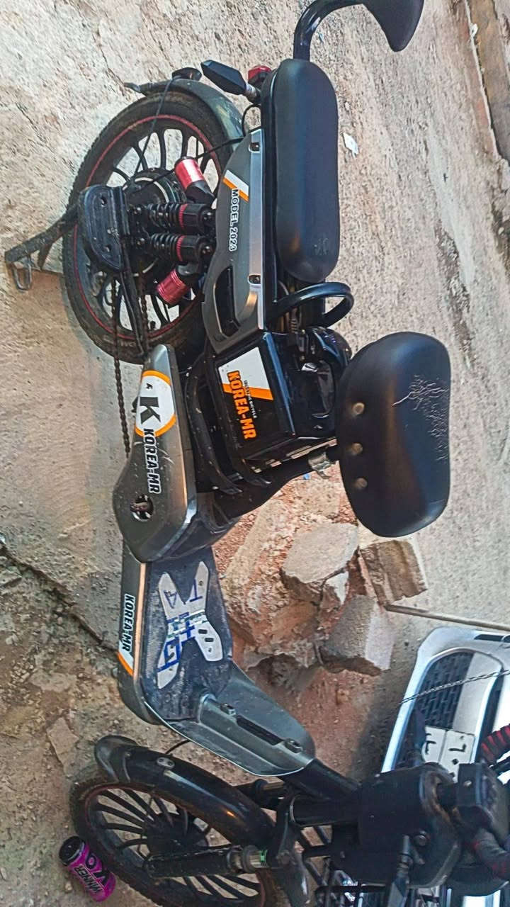 ماطورMR
4بطاريات اجداد مبدلين قبل شهرين
ماطور نضيف وشغال شرط الفحص
سعر 250 وبي مجال ***********

