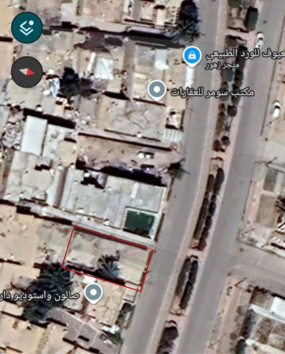 بيت للبيع ركن طابو صرف مساحة ٢٥٠ متر تقريبا. 
بناء قديم
واجهة البيت ١١ متر
الموقع" على السايدين شارع البلدية مقابل دائرة الاطفاء البصف دائرة المرور 
يصلح لبناء مجمع شقق سكنيه او مجمع تجاري 
للاستفسار مراسله واتساب او الاتصال على ***********
