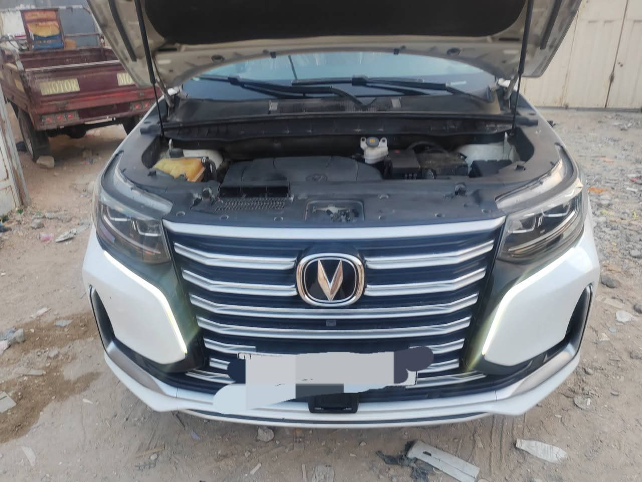 سيارة شانجان  cs95موديل 23 رقم بغداد مميز سنوية وهزة جديد
سيارة رياضية متعددة الاستخدامات

عائلية كبيرة الحجم 7راكب 3صفوف 

دواسة كهربائية

نضام دفع رباعي AWD

ودفع امامي 

سعة الخزان 74لتر

بانوراما كامل اضائة امامي خلفي بتقنية LED

امكانية طي المقاعد الصف والثالث لزيادة مساحة التخزين 

مقاعد جلدية كاملة شاشة لمس ونضام صوتي فاخر 

خاصية المساج في المقاعد الامامية ونضام تكيف هواء اوتوماتيك مع فتحات تهوية للمقاعد الخلفية ونضام كاميرات محيطية 

مع خاصية التسجيل الرباعي 

نضام تثبيت السرعه Acc

لاستشعار الحركة والمركبات الامامية

نضام التحذير من الاصطدام الامامي والفرامل الطارئة الذكية وسائد هوائية متكاملة امامية وجانبية وستائرية نضام الثبات الاكتؤوني للمساعدة في الهبوط والصعود على المنحدرات  ومقاعد جلدية تحكم كهربائي وخزن ذاكرة 

شاحن لاسلكي ونضام تشغيل عن بعد ونضام خرائط وتوصيل الهاتف الذكي نضام التحذير من مغادرة المسار ونضام مراقبة الاطارات  وجنطة كهربائي مع خاصية الفتح بالقدم 

السعر 225$

وبيه محال قليل 

مكان السيارة كربلاء 

للاستفسار ***********

***********
