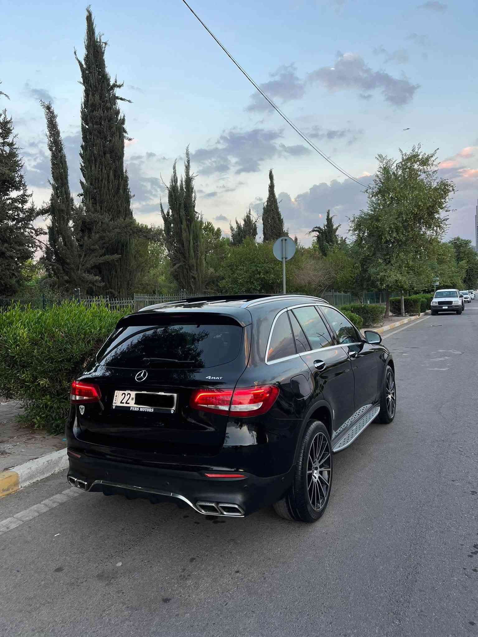 سلام عليكم
Mercedes Benz GLC 2017 
فول مواصفات سيارة 
بدون ضرر سيارة داخل كلين 
٢ مكان صغير pdr 
سيارة جديد مابي ربع دينار مصرف 
كير محرك كل كفالة 
سعر ٢١٣ ورقة مجال 
مكان اربيل 
واتساب ***********
