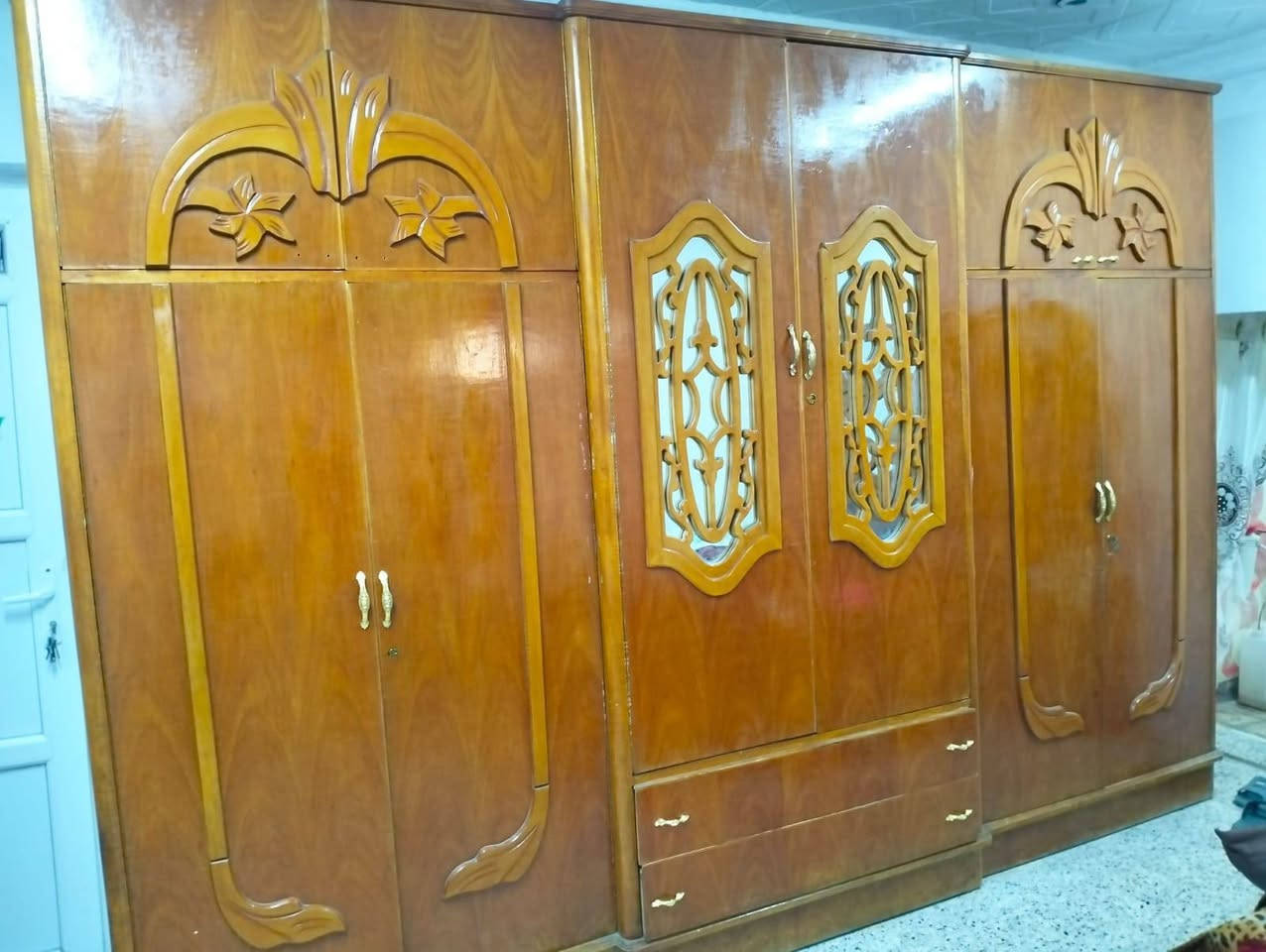 مابيه اي ضرر خشب ثقيل سعر 650 العنوان ناحيه القياره ***********

