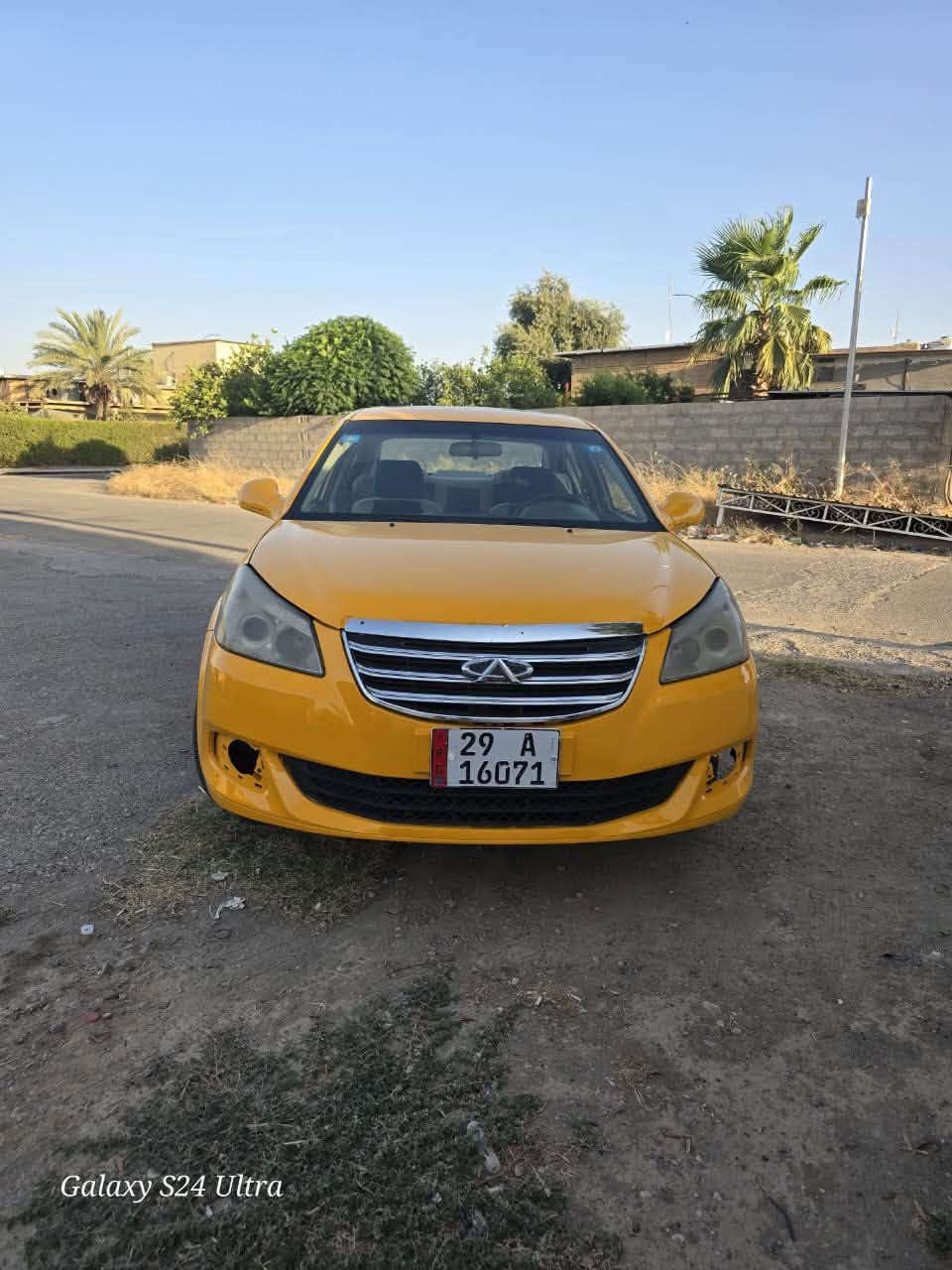 شيري E5
🚗 السيارة كلين بدون أي ضربة، صبغ عام جمالية.

* السنوية باسمي.
* شرط التحويل.
* بيها بطاقة بنزين.
* الطقم الأمامي وخلفي جديد.
* التايرات جديدة.
*كير بشرط
* المحرك بشرط.
* التبريد يحتاج كومبريسر. 
* شرط بدون غرامات
* السعر: 43 ورقة وبيه مجال.
*رقم ***********
📍 الموقع: كركوك.
