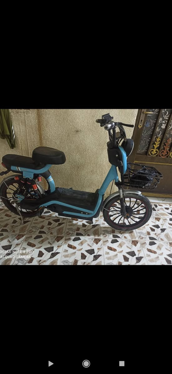 دراجه شحن للبيع  السعر 300وبي مجال
5بطاريات
تايرات جدد
4سرع
لايت زنون
بصمه ٢سويج
مكاني النجف الكوفه
***********
