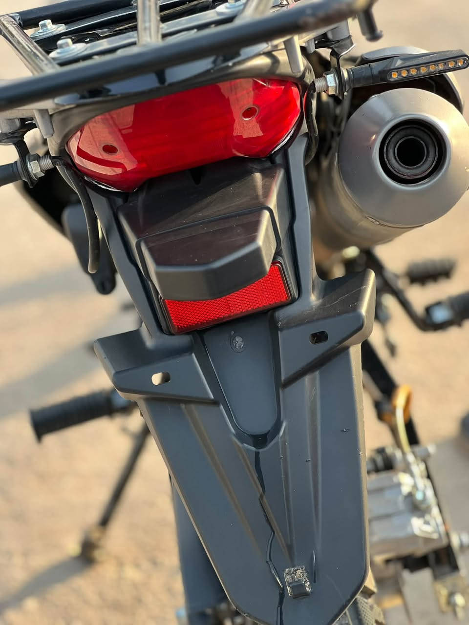 🏍️ للبيـــــع دراجة KAVIK ZR 200 SPORT 🏍️
✅ المحرك: 200cc اصلي قوة وعزم
✅ الحالة: نظيفة جدا - ما بيها اي نقص  
✅ اللون: احمر × اسود
✅ المكان: الضلوعية - صلاح الدين
✅ الدراجة بدون اوراق
✅ مكفولة عشائرياً فقط - مكاتبة

💰 السعر: 1,250,000 دينار وبيها مجال قليل
📞 للاتصال: ***********

الدراجة جاهزة للمعاينة بالضلوعية. البيع لعدم الحاجة
