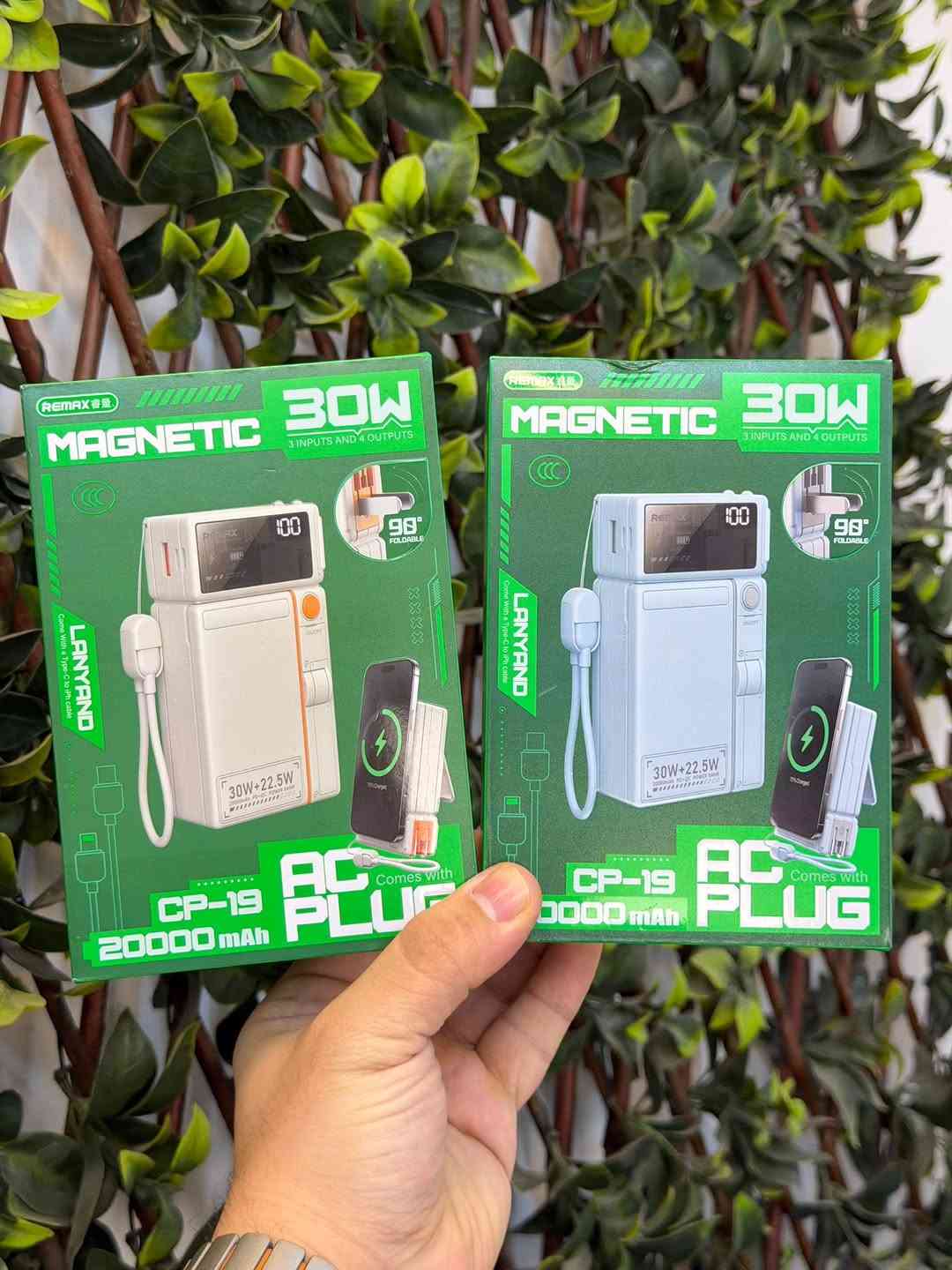 عرض يوم الاثنين 🔥

شاحن طوارئ حجم 20,000mAh
وبقدرة 30w
منفذ قلاب
كيبل مسكه
ماكسيف لاسلكي
وستاند مكتبي 
وشاحن جداري
وبضمان سنة من remax

التفاصيل داخل الفديو

عرض يوم واحد فقط او لنفاد الكميه خلال يوم الاثنين 

————————-

السعر  ٤٥  الف فقط يوم الاثنين لطفاً

————————

توصيل كل العراق ٥ الأف

————————-

للحجز او الاستفسار المراسله على الواتساب

*********** 
***********

————————-

العنوان شارع فلسطين مجاور الكوخ مكتب H&H

————————-

رابط جميع برامج التواصل https:// heylink.me/hussein.handh/

———————-

رابط الانضمام لكروب الواتساب https://chat.whatsapp.com/FvFJNN4B3DU3r8Zw96uhig?mode=gi_t
————————-

رابط الانضمام لقناة الواتساب ‏ https://whatsapp.com/channel/0029VbCZofYISTkPK9NW1729

نص مكتوب في الصور:
- عرض يوم الأثنين فقط 75% Charged 98 FOLDABLE 30W+22.5W 20000mAh 4 IN 1 POWER BANK ON/OFF 30W+22.5W 20000mAh 4 IN 1 POWER BANK ON/OFF سعة كبيرة 20000mAh ماكسييف Magnetic شاحن جداري 30W + 22.5W 3 منافذ شجن 3 Inputs 4 Outputs