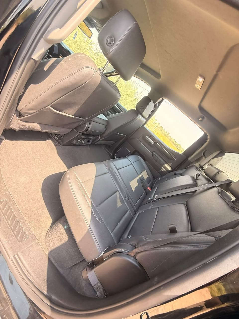 جمسي سيرا 2024 V8
باب طويل بدي القصير المرغوب 

مواصفات :slt فول فول بدون فتحه سقف

شاشه كبيره عداد سرعه ديجيتال بصمه تشغيل عن بعد كشنات جلد وكهربائي حصانه بين كشنات وبعد هواي مواصفات 

باب الصندوق قطعتين 

وبعد بيها هواي مواصفات 

محرك „V8 5.3L ✈️

ماشيه فقط :51
حادث السياره :باب خلفي ربع جاملغ خلفي وربع تكمه من جوه فقط 
مكاني بابل 

***********
***********
