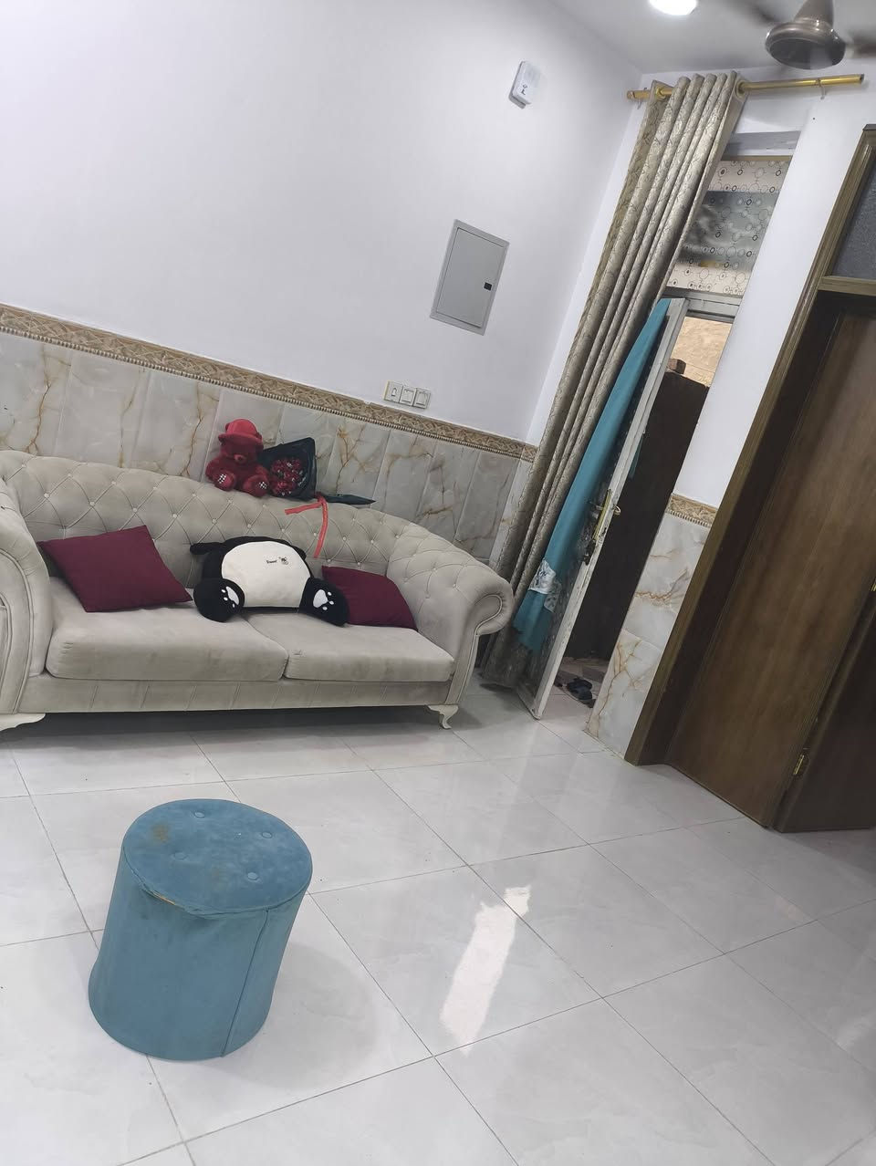 بيت طابق واحد للبيع طابو زراعي سند 25 تحويل موباشر المساحه 100متر بناء حديث درجة اوله العنوان بابل شارع 80 خلف البانزيخانه الجديد بشارع المحوله الول السعر كلش مناسب بنسه الباقي المنطقه 
***********
