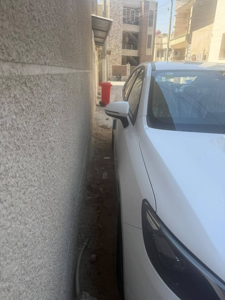 سلام عليكم سيل فايف زيرو ماشيه 600كيلو موديل 25 ..***********
