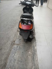 متاح • واتساب • اتصال