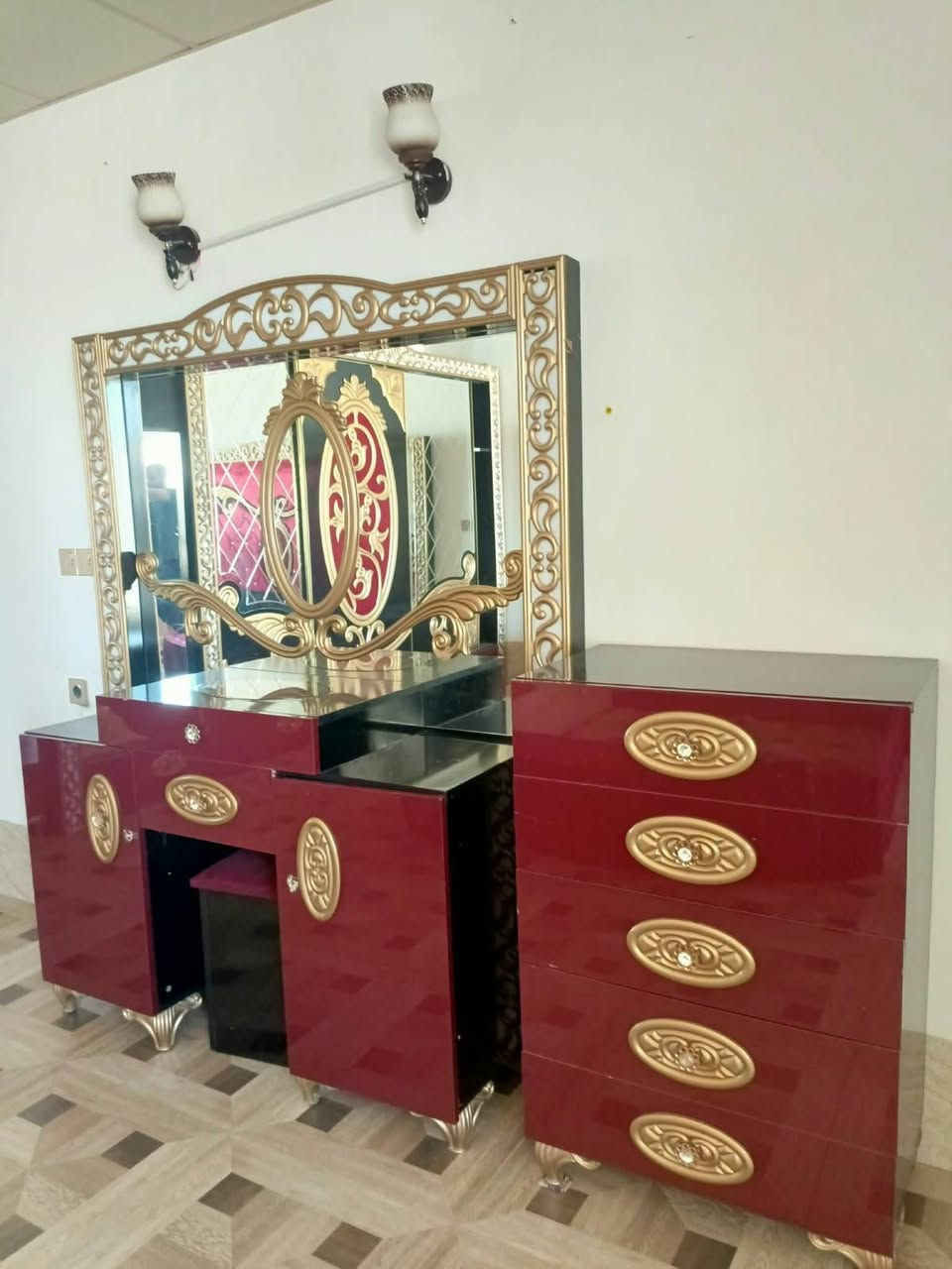 غرفه ضخمه بسعر مناسب750بي مجال كركوك حريه *********** وعدنا بعد غرف دزولي غرف غراض ابيعه الكم بنفس اليوم
