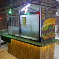 عربانه لفات • مطعم كامل • همبركر