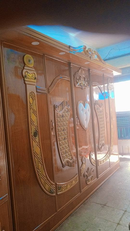 غرفه اخشاب • ٥ أبواب • نضافة ٩٥٪