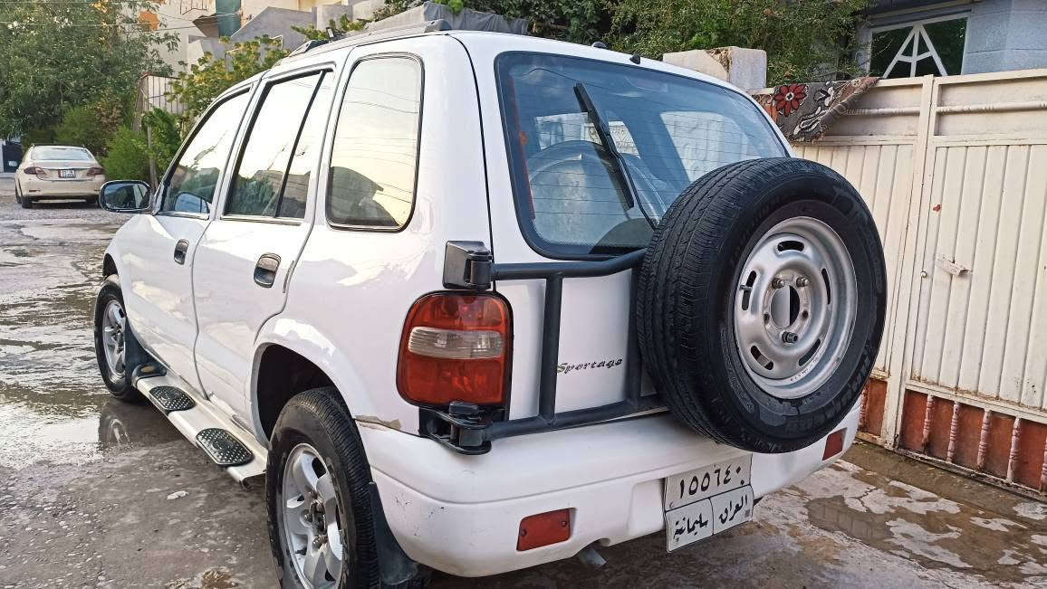 كيا اسپورتاج موديل 2000 تەک اکسڵ
شەرتی تحویل وغرامە 
مەکینە وگیر ئۆتۆماتیک بەشەرت 
رقم سلیمانی اصلى 
چوار تایەیی لۆگ 
شوین کەلار 
ژمارەی مۆبایل/ *********** كالار, السليمانية
