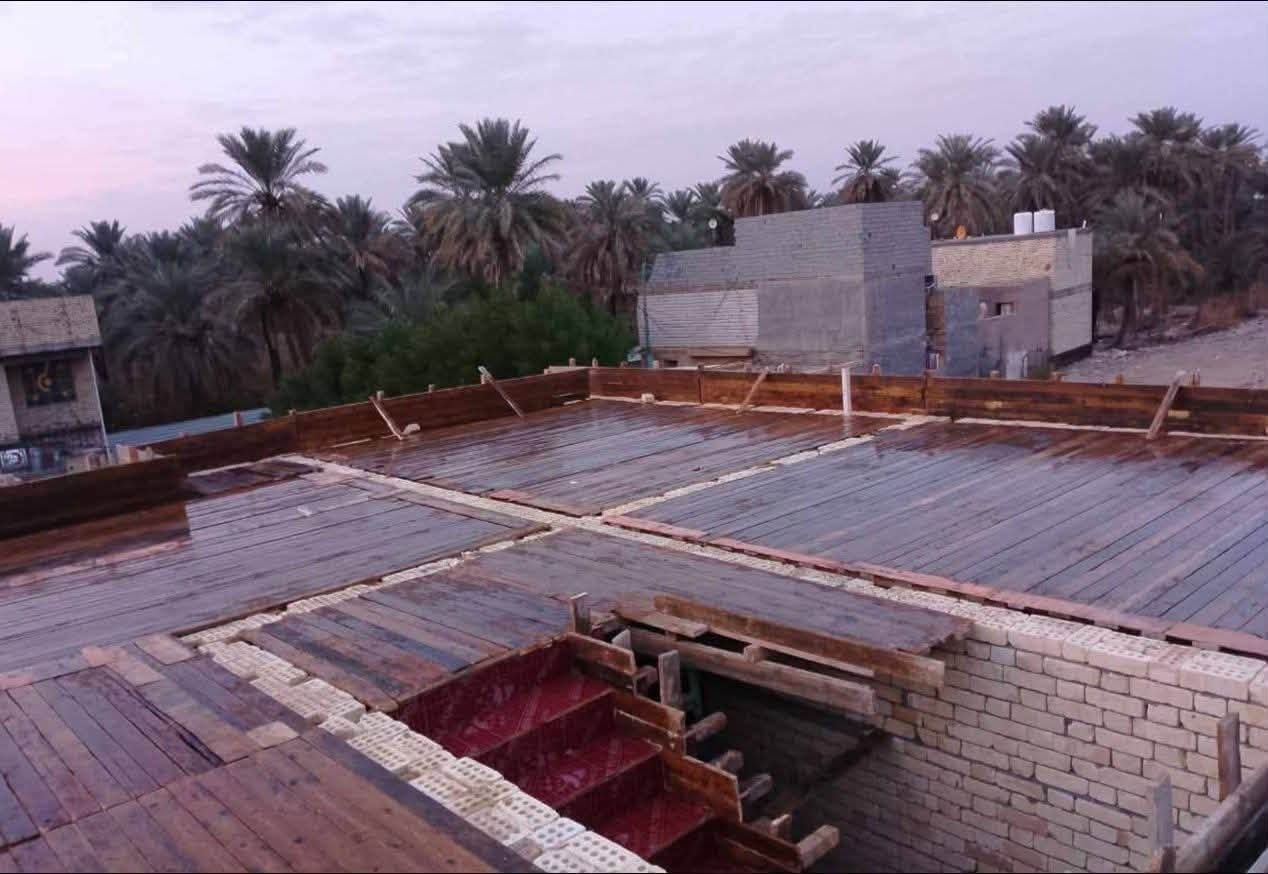 السلام عليكم العمل داخل بغداد الرصافه 
نجار وحداده و صب 
***********
