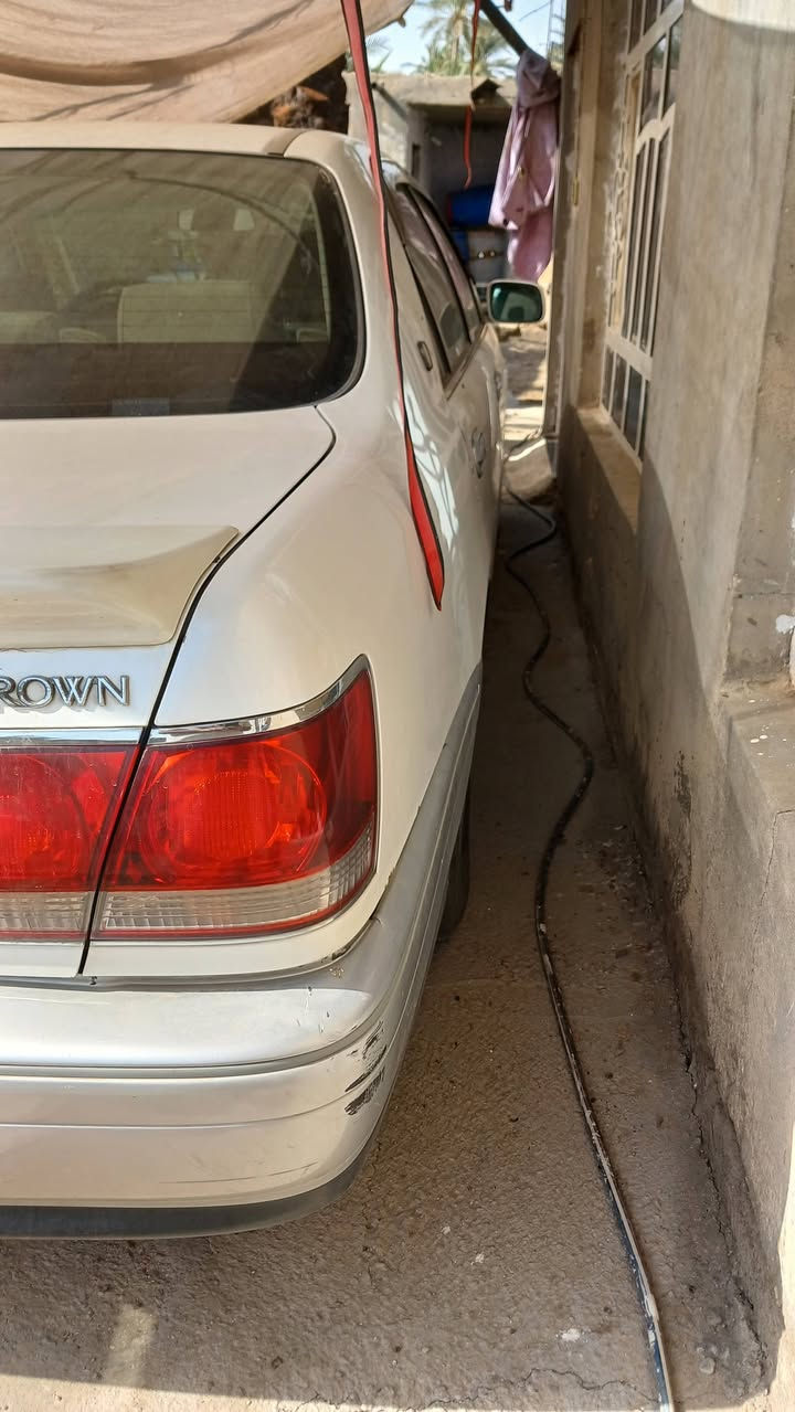 ملكه كراون ٤ دكم محرك كير تبريد مكفولات
مكفوله من الصبغ والتبديل
حدادية جديدة
بأسمي قرار ٤٨ مداور بأسمك
سعرهه ١٣٠ وبيهه شويه مجال للشراي وبالخدمه 
مكاني حله ناحية الطليعه
رقمي ***********
