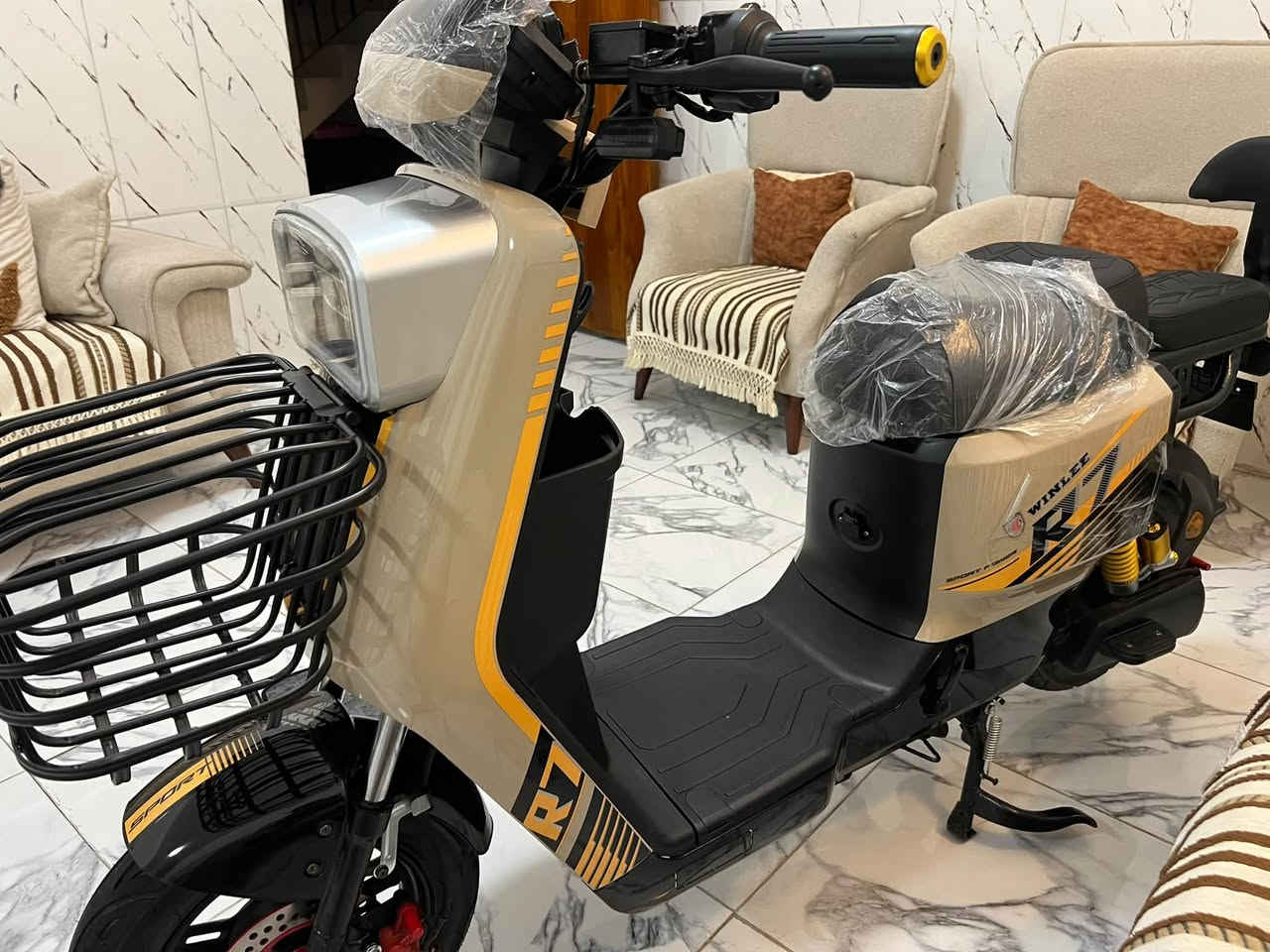 السلام عليكم. دراجه شحن.موديل2026
R7 بعدهي جديده. 
سعره700

‭***********‬
