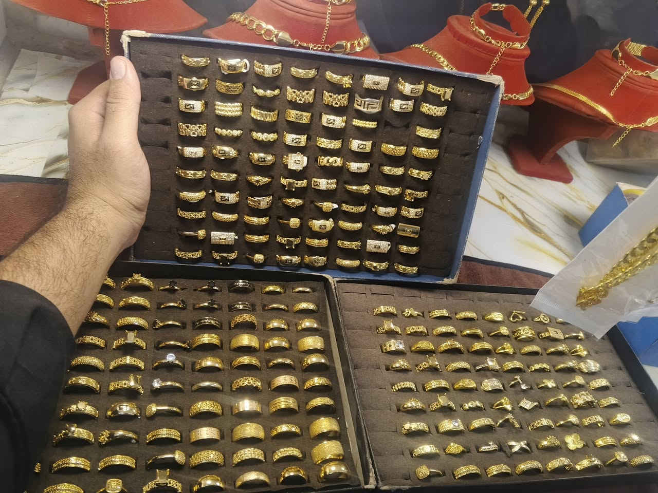 ذهب برازيلي • محابس • سبع البور
