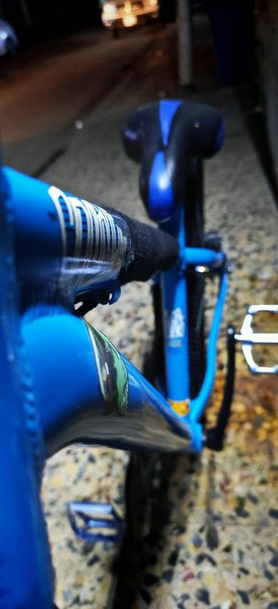 سلام عليكم بايسكل للبيع شركةCOMMENCAL قطعتين بالعراق كلة ومزود على اخر حبة من كل شي والسعر 420وبي مجال الاتصال على الرقم ***********
