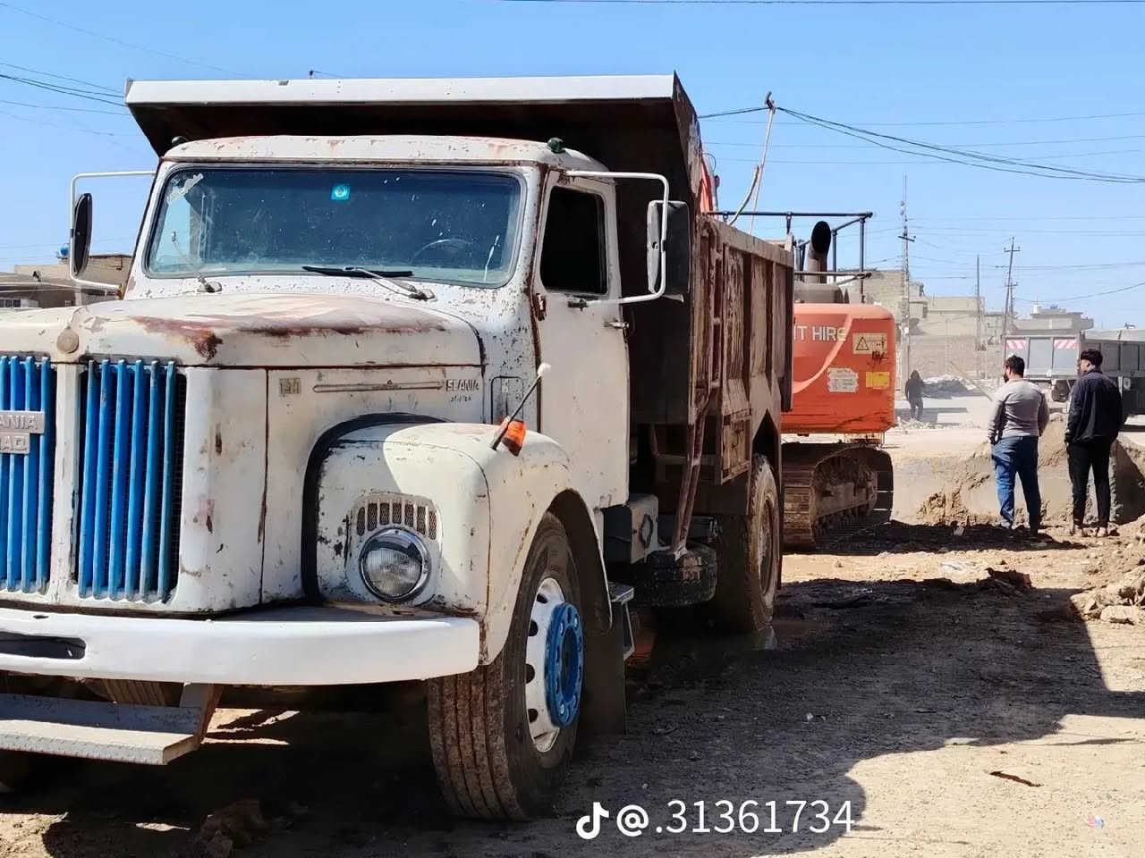 سكانيا مديل 80 بسمي بغداد مكينه سوبر  جاهزه ***********(( سعر 19))) عنوان بغداد شعب
