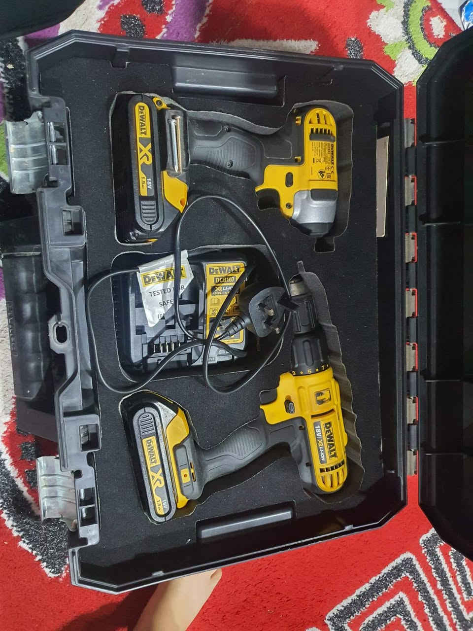 ديوالت أصلية • DCZ298S2T • 18V بروشلس