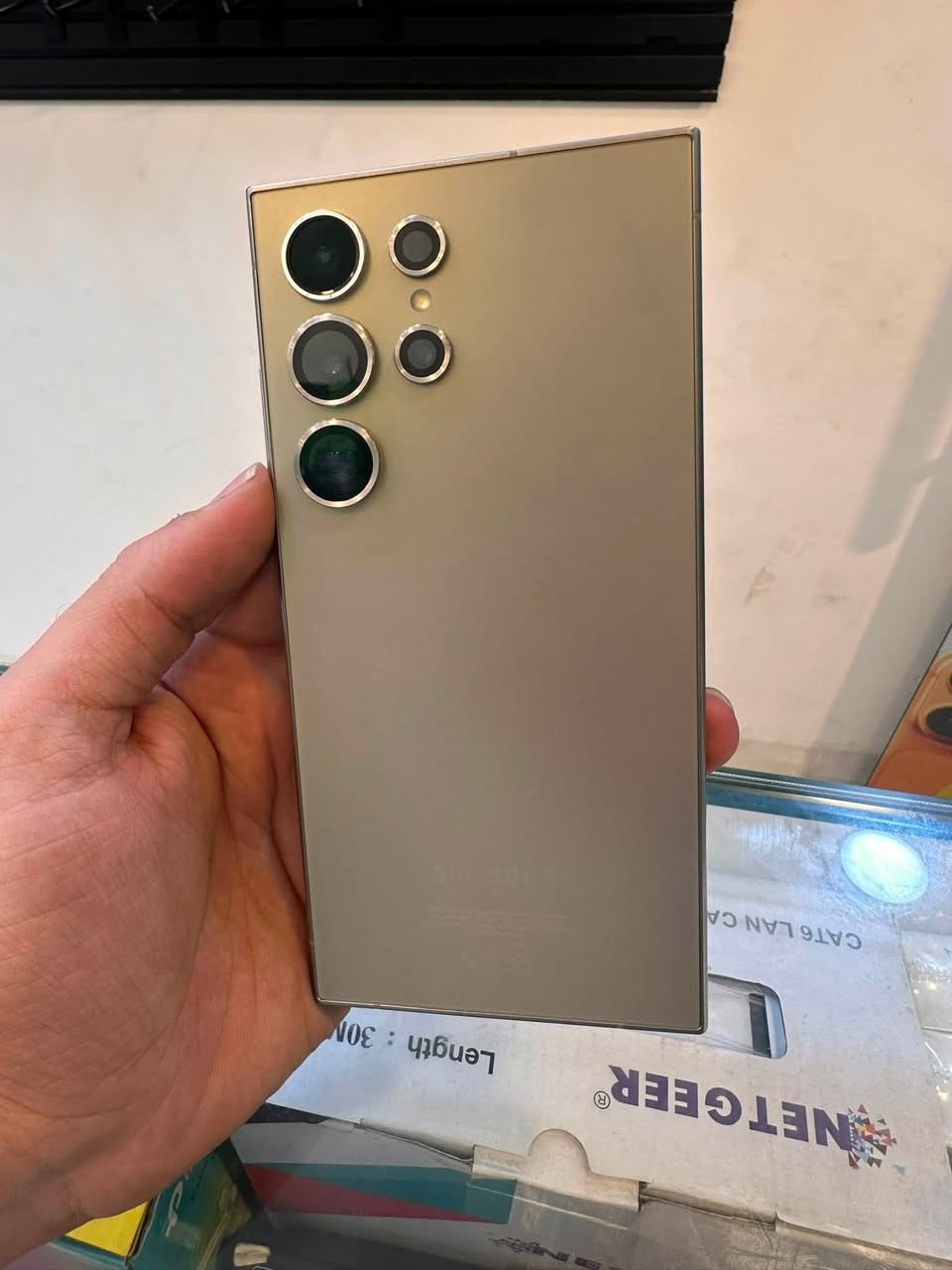 📱 سامسونك S24 Ultra
💾 ذاكرة 256GB
✨ نظافة الجهاز 100%
💰 السعر: مليون و20 ألف
📞 ***********
