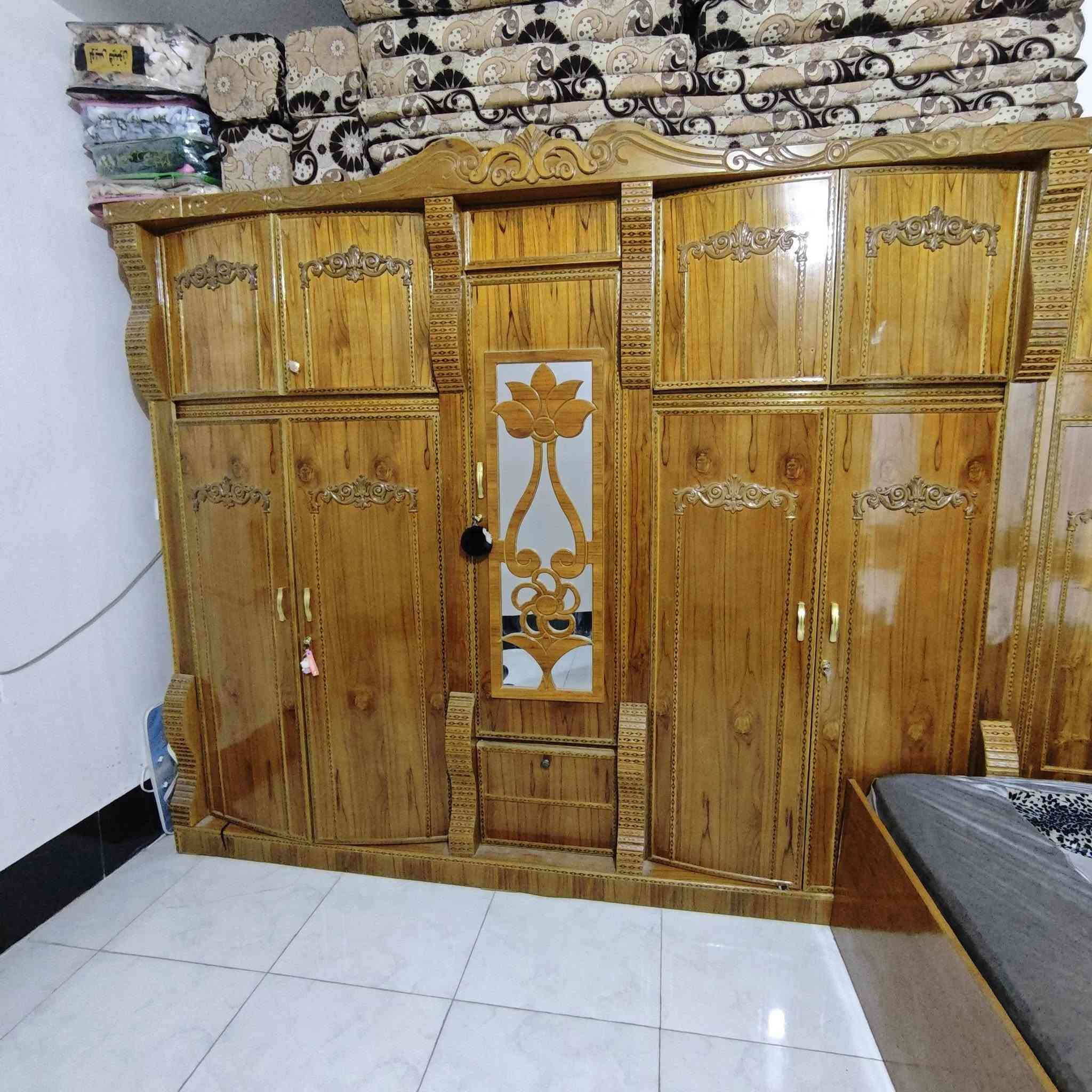 سلام عليكم غرفة أخشاب للبيع السعر مليون كربلاء البوبيات ***********
