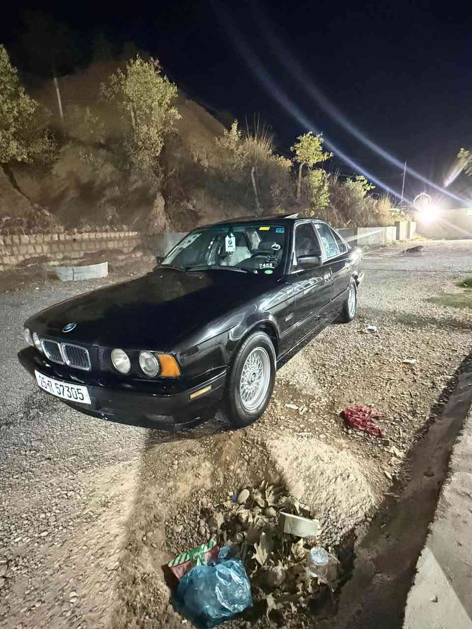 بي ام 525 • فول موصفات • كشن جلد