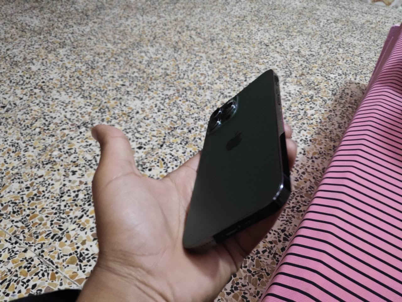 13 برو ماكس كفاله ما مبدل بي شي امريكي بطاريه79 ذاكره 256 لون زيتوني كلش نظيف بس الفيس ايدي عطلان سعر 580 وبي مجال مكاني بابل القاسم رقم ***********
