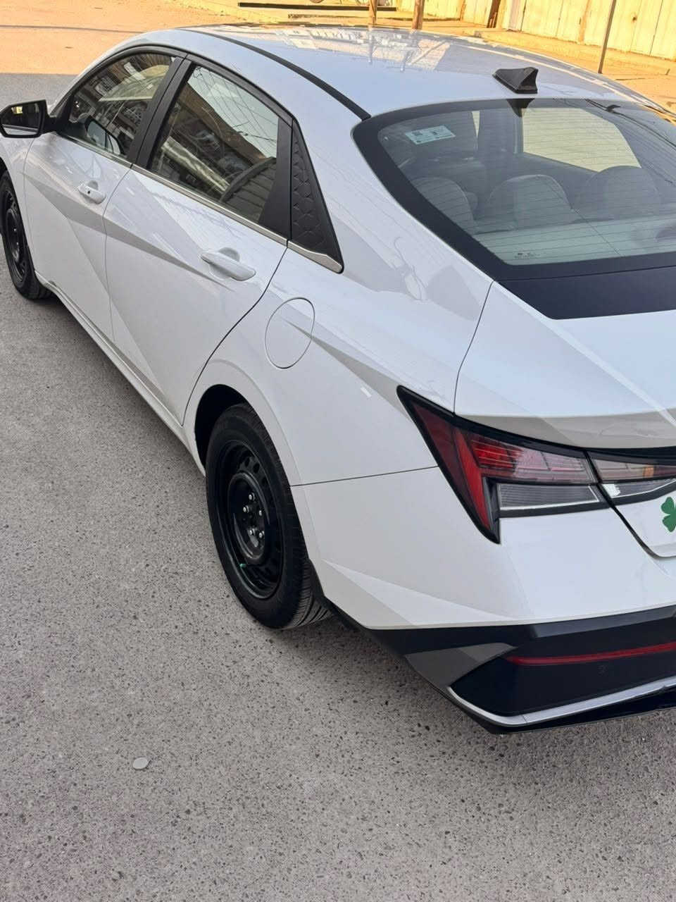 النترا ٢٤ خليجي فول مواصفات 
محرك ٢٠٠٠ دوش ويل كب كروم فتحة بصمة حساسات رادار معروفة مواصفات الخليجي
سعر 168$ بيهة مجال 
رقم الهاتف ***********
