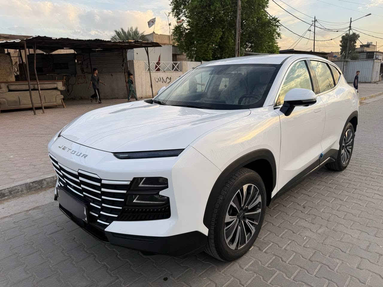 تحيه طيبه...
جيتور داشنك 2025
كامفورت  
سياره جديده 
ومكفوله من ضربه وصبغ وبارد
عداد المسافه 19 الف 
كشنات جلد ابيض 
كشن سائق كهربائي
بصمات تشغيل ابواب 
شاشه كامره
تحكم ستيرن 
حساس أمامي خلفي 
تبريد قطعتين 
ويل كب 
تشغيل عن بعد 
سياره بعده بلضمان شركه هارلم 
ضمان 10سنوات
رقم بغداد دولي باسمي 
السعر 24400 وبيه مجال
اي استفسار 
***********
مكان سياره بغداد رصافه
