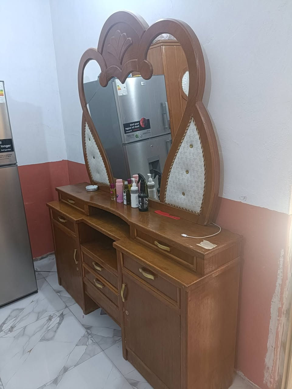 غرفه اخشاب مسوين تفصال بمليون 800اريده بمليون شراي راسل واتساب ***********
