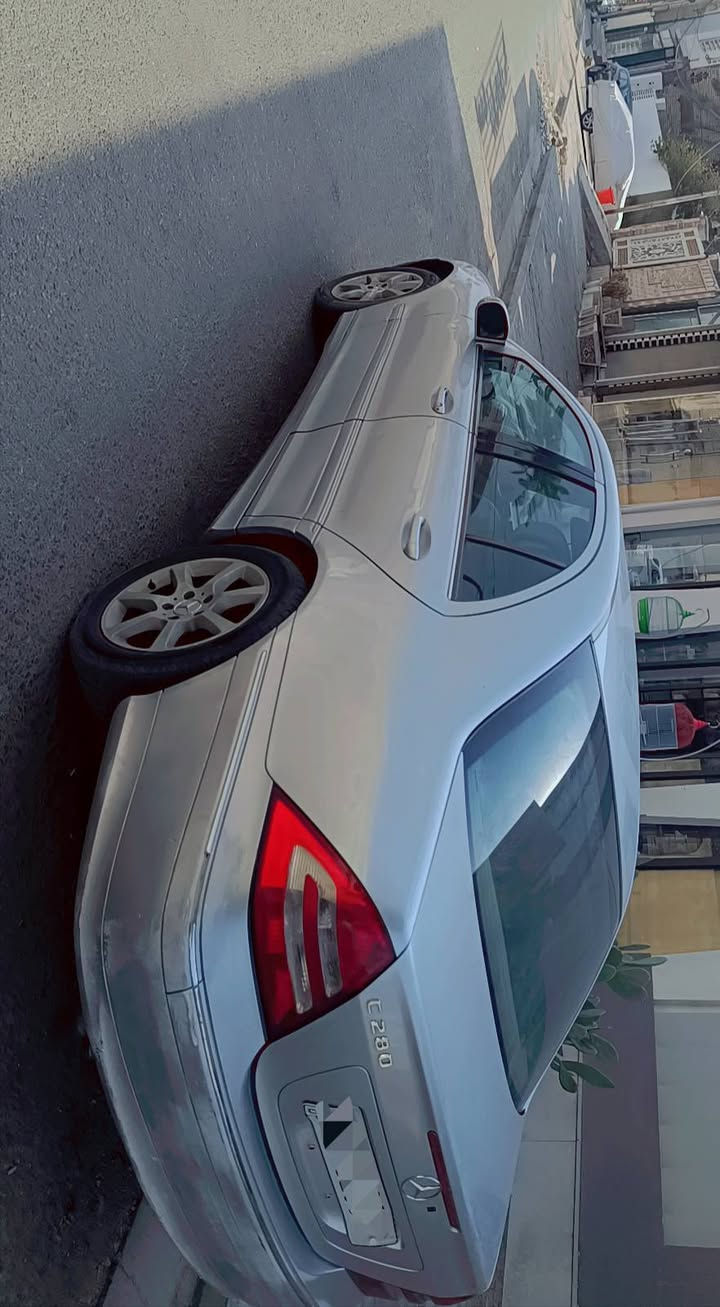 مارسدس C280 مديل 2007 رقم بغداد دولي
 فول مواصفات فتحه .تحكم استيرن جهتين.
كشنات جلد كهربائي.اشاير بلمري برده خلفيه 
 مصبوغه احزام جماليه .محرك 6سلندر 
.السعر 72ورقه بيع أو مراوس حسب القناعه 
رقمي استفسار أكثر ***********
