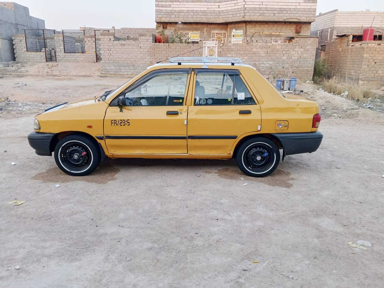 سلام عليكم سايبه للبيع موديل ٢٠١٧ مكينه أو كير جدد تخم تاير جديد حداديه نضيفه كهربائيات شغالة نقال *********** عنوان بصره كرمه علي السعر ٢٥

