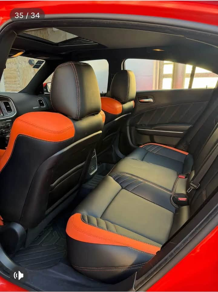سلام عليكم 
جارجر 2020 GT برتقالي 
خليجي وكاله هارلم
ماشيه 46 الف 
فول مواصفات 
فتحه 
بصمه 
قطعتين تبريد 
كشنات جلد برتقالي 
شاشه جبيرة 
كامرة
فول تحكم ستيرن
شفتات ستيرن
سستم صوت الپاين
وباقي المواصفات مبينه بلصوره
السعر 285 ورقه وبيها مجال
للاتصال *********** 
مكاني بغداد حي تونس

نص مكتوب في الصور:
- 35 / 33
- 35 / 32
- 35 / 34