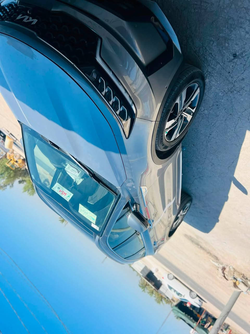 السلام عليكم
سورنتو 23 خليجي 
6 سلندر 
7 راكب 
فول مواصفات 
X4
معروفه مواصفات x4 
السياره بيها بنيد مبدل ومصبوغ وبيها بقبق الجنطه نص نصبوغ 
السياره جديده بمعنى الكلمه 
السعر215$
***********
