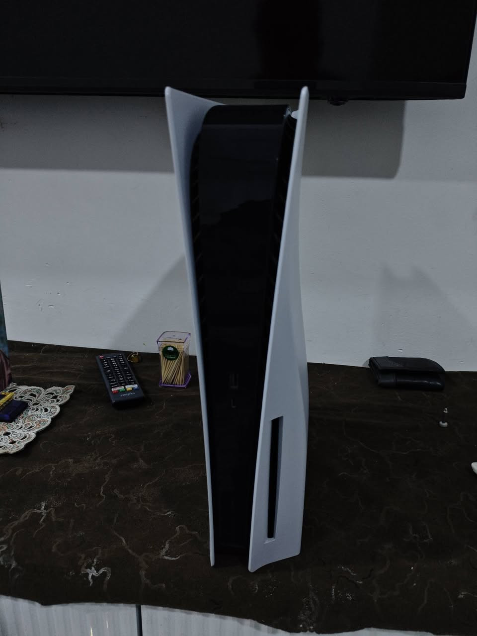 للبيع بلايستيشن 5 Fat 🎮🔥
الجهاز نظيف ومحافظ عليه، استخدام شخصي وما بي أي عطل أو مشكلة.
الجهاز شغال تمام، ويا جميع ملحقاته.
مرواس تجميعة بيسي أو  اكس بوكس سريس اكس اصدار 24 وفوك 
المكان: البصرة 📍
رقم : ***********  تواصل
