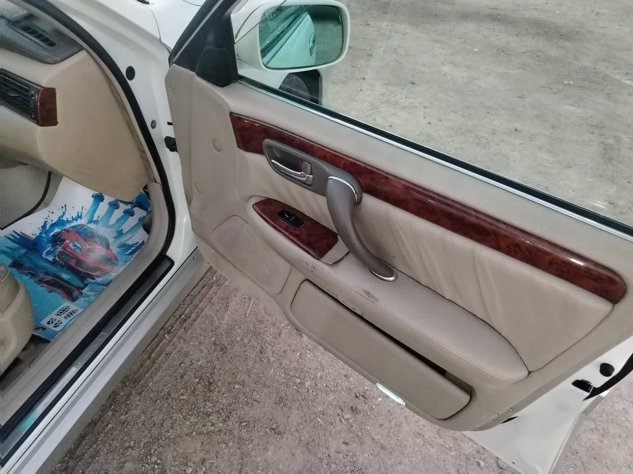 👑TOYOTA CROWN ROYAL SALON
للبيع تويوتا كراون 2001

دخول جديد دخول جديد 
رقم بصره دولي مداور ثاني يوم  

مكفوله كفاله عامه من الكص والغل والضربه والصبغ ورسميات والاصوليات 

المواصفات👇

✅تحوير الغسق 

✅مكينه ديفور 4D

✅ شاصي75

✅ويل مشيف

✅كشنات كهرباء 

✅ ستيرن كهرباء
فول اربع دكم كرستال اصل 
✅تخم تاير 

✅غراض جنطه كامل 

السياره ماعايزه برغي كامله عله اخر حبايه السياره بلواقع احلا من الصوره 📷

العنوان البصره 

للاستفسار***********

